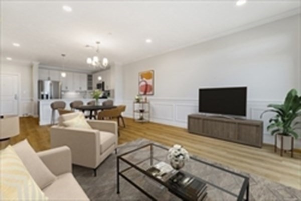 320 Middlesex Ave, Medford