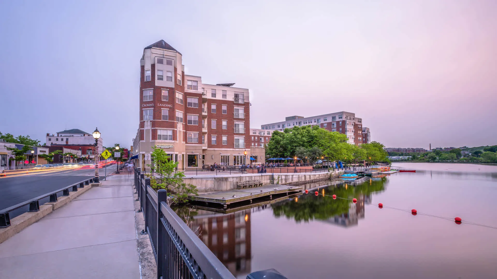 25 Crescent St, South Side