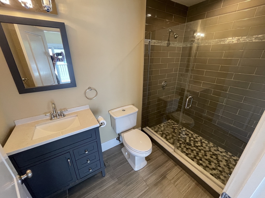 7 Wendell Pl, South Boston