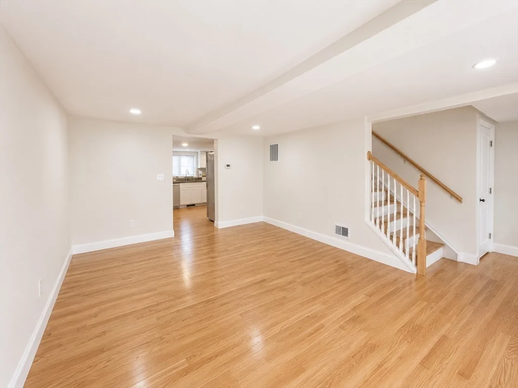 207 Wheeler, Methuen