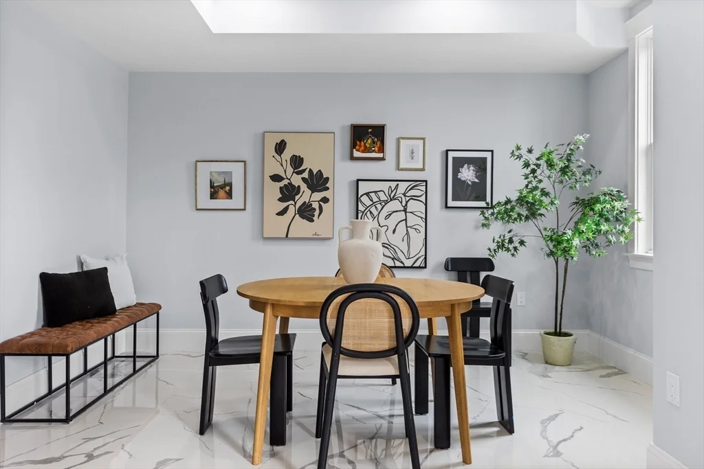 32 Pearl St, Dorchester