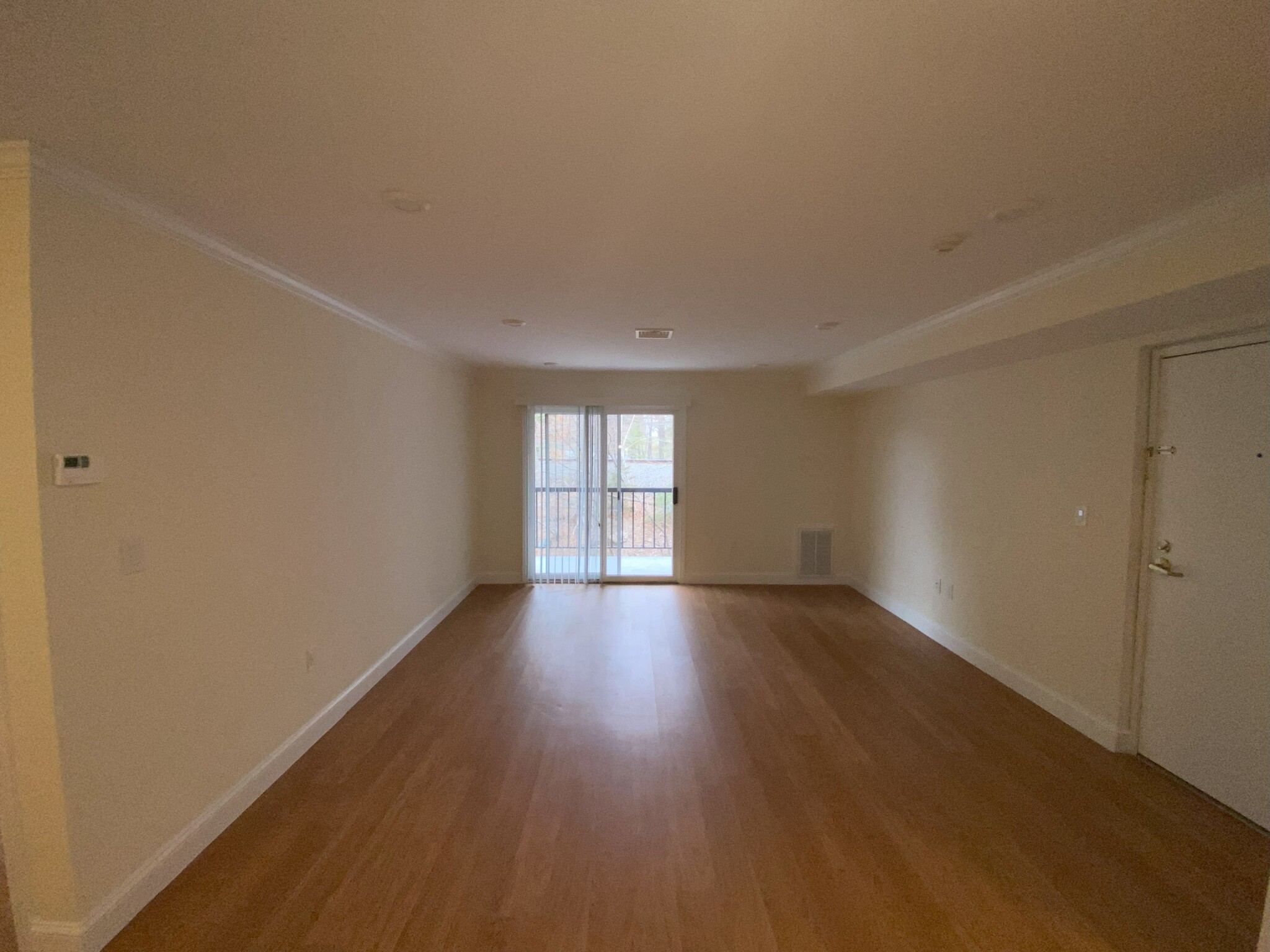 12 Waterfall Dr, Canton