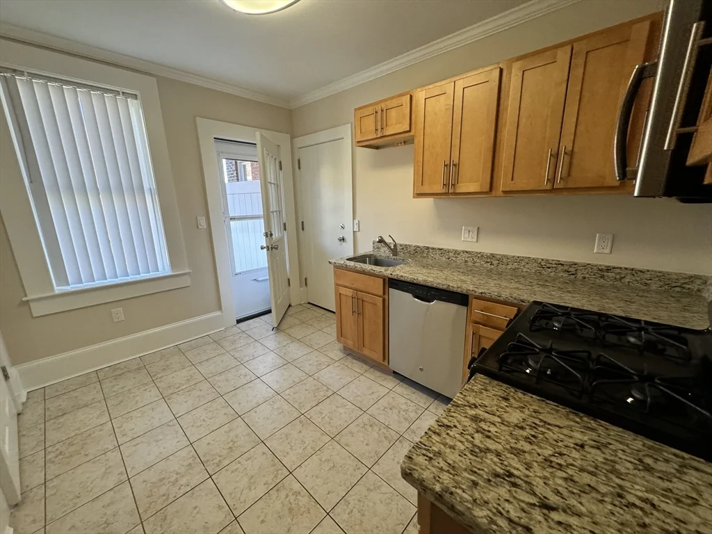 18 Short St, Corey Hill