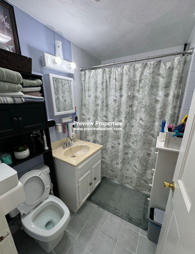 120 London St, East Boston