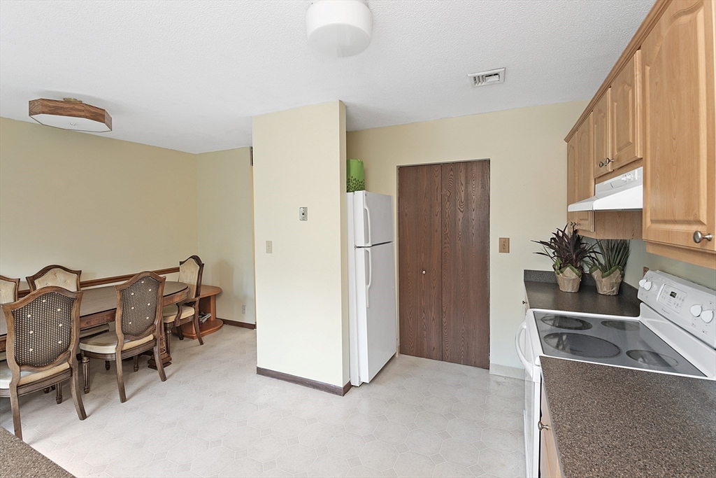 38 Rocky Nook, Malden