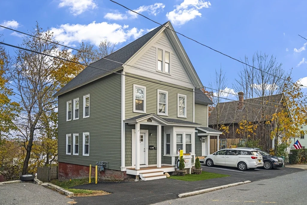 13 Pacific St, Fitchburg