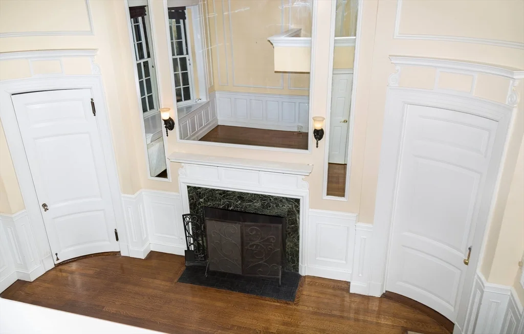 411 Beacon, Back Bay