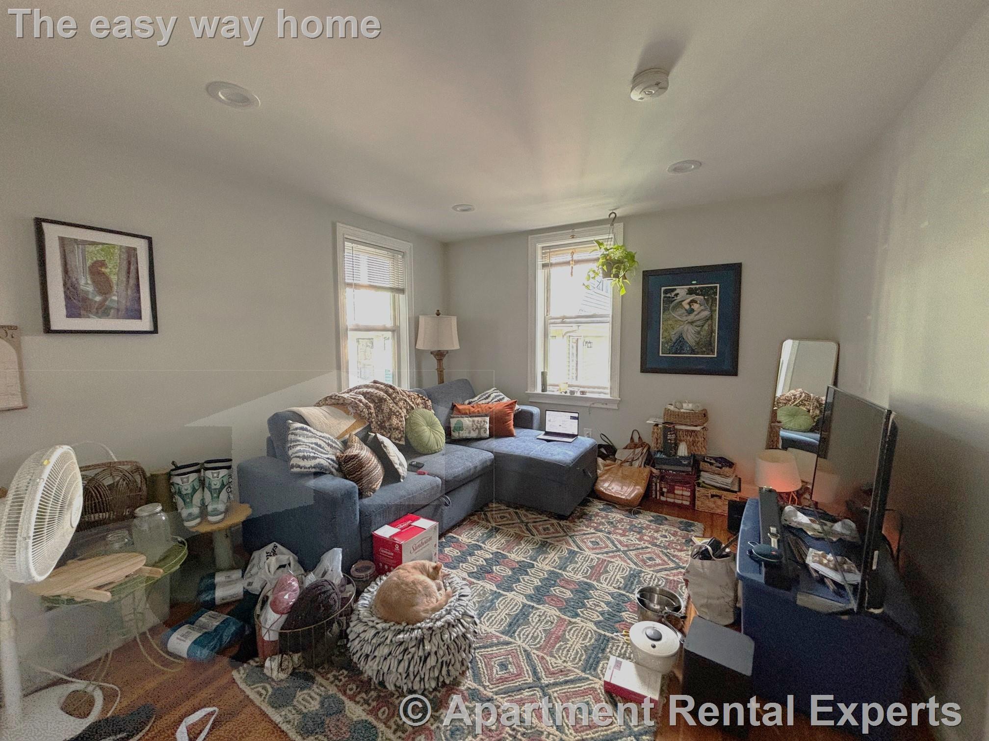 1139 Broadway, Teele Square