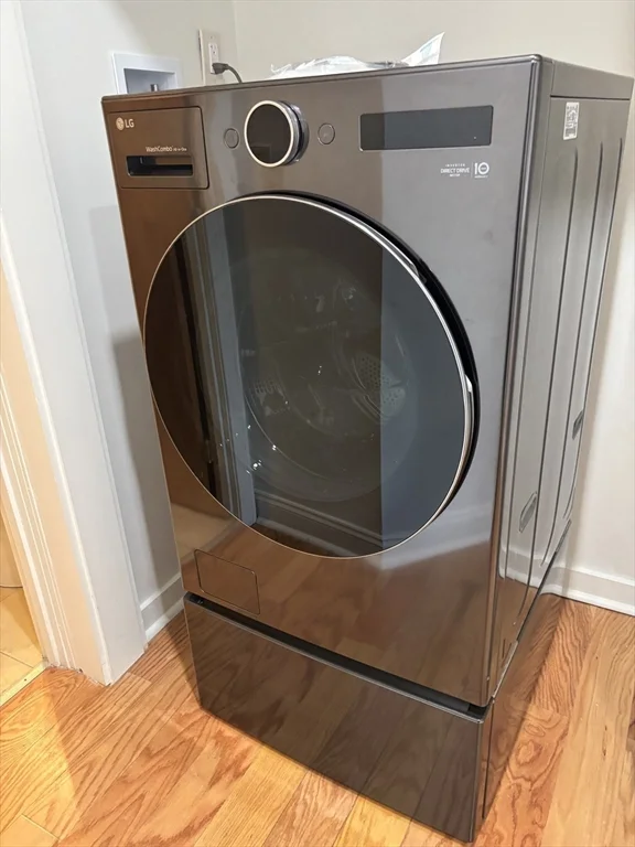 146 Willow St, Waltham