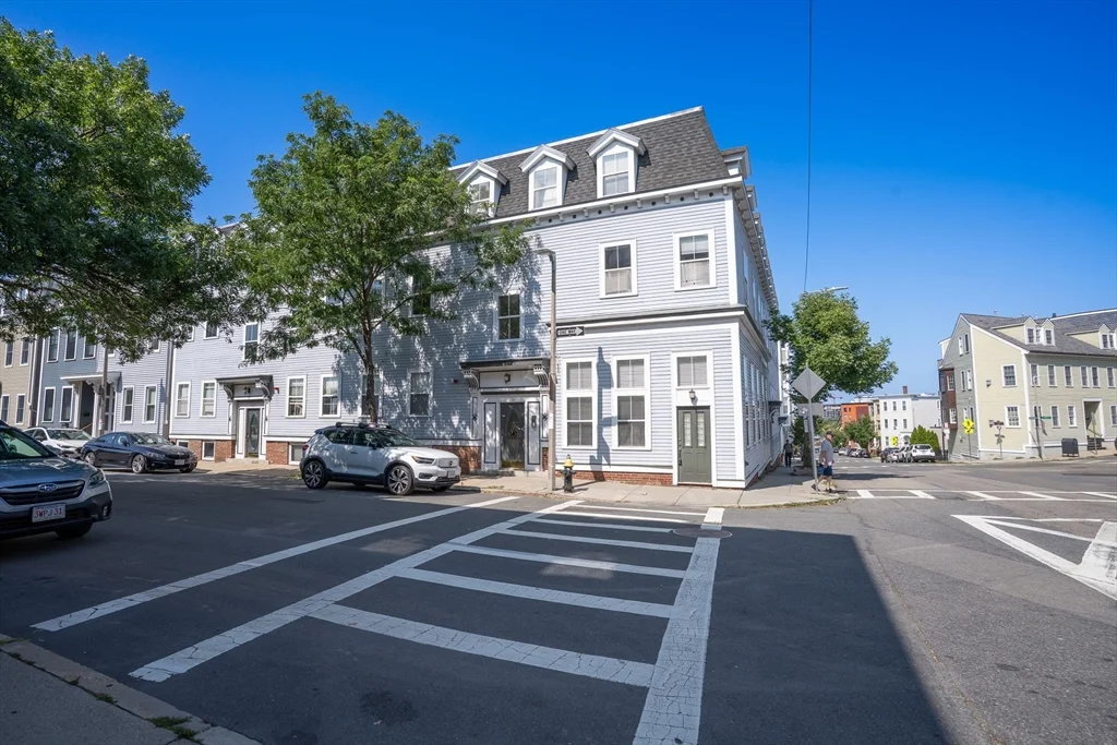 352 West 3rd St, South Boston