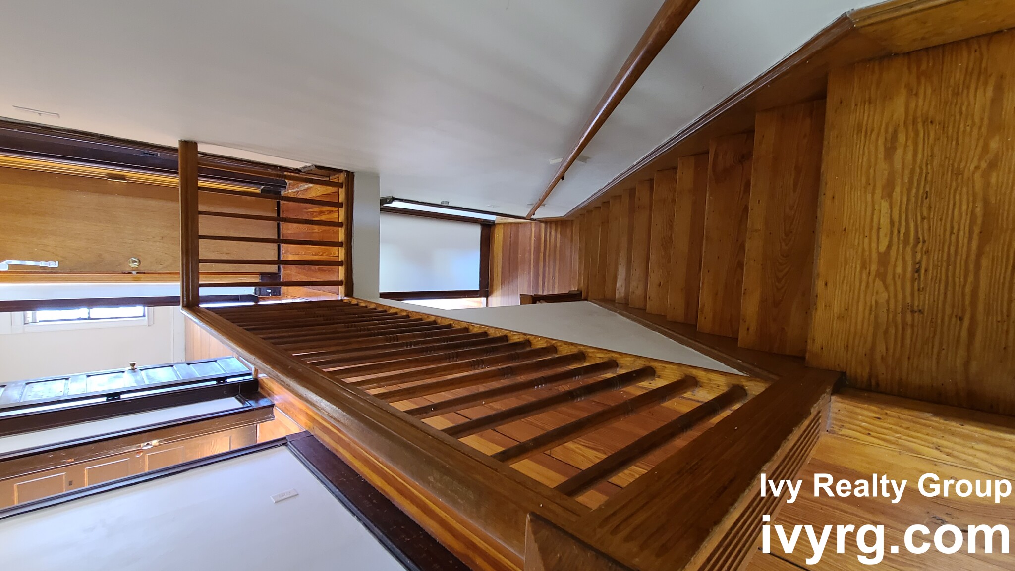 34 Bay State Ave, Powder House Square