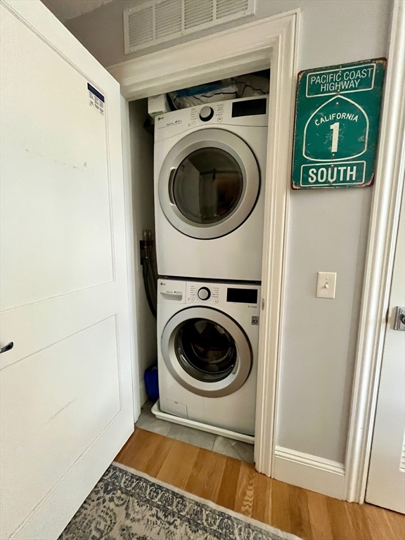 51 South St, Hingham