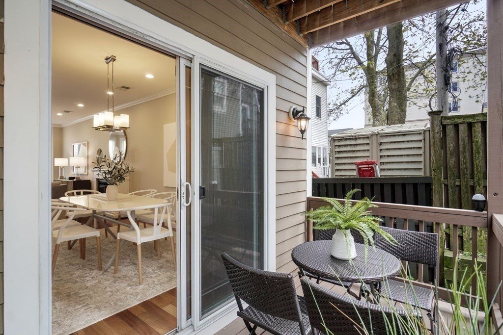 267 Bolton St, South Boston