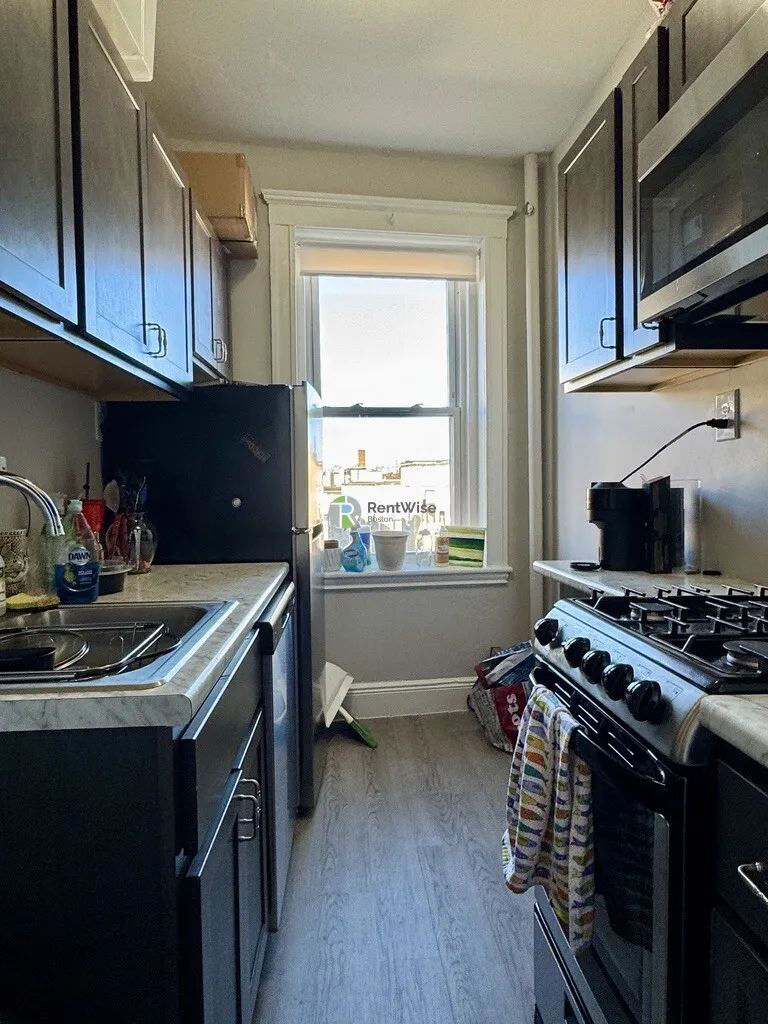 63 Woodstock Ave, Brighton