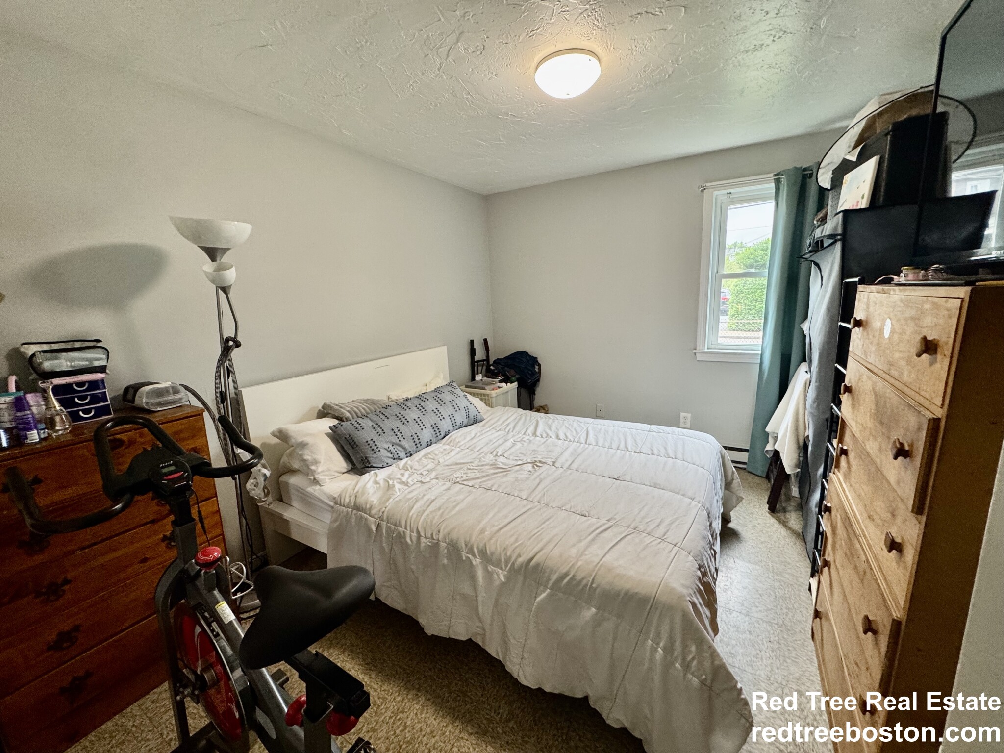 68 Readville, Hyde Park