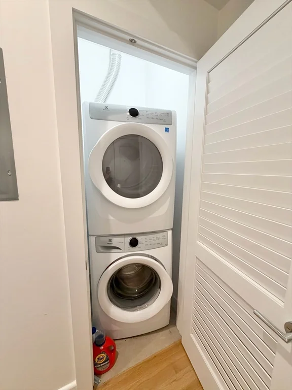 283 Old Colony Ave, South Boston