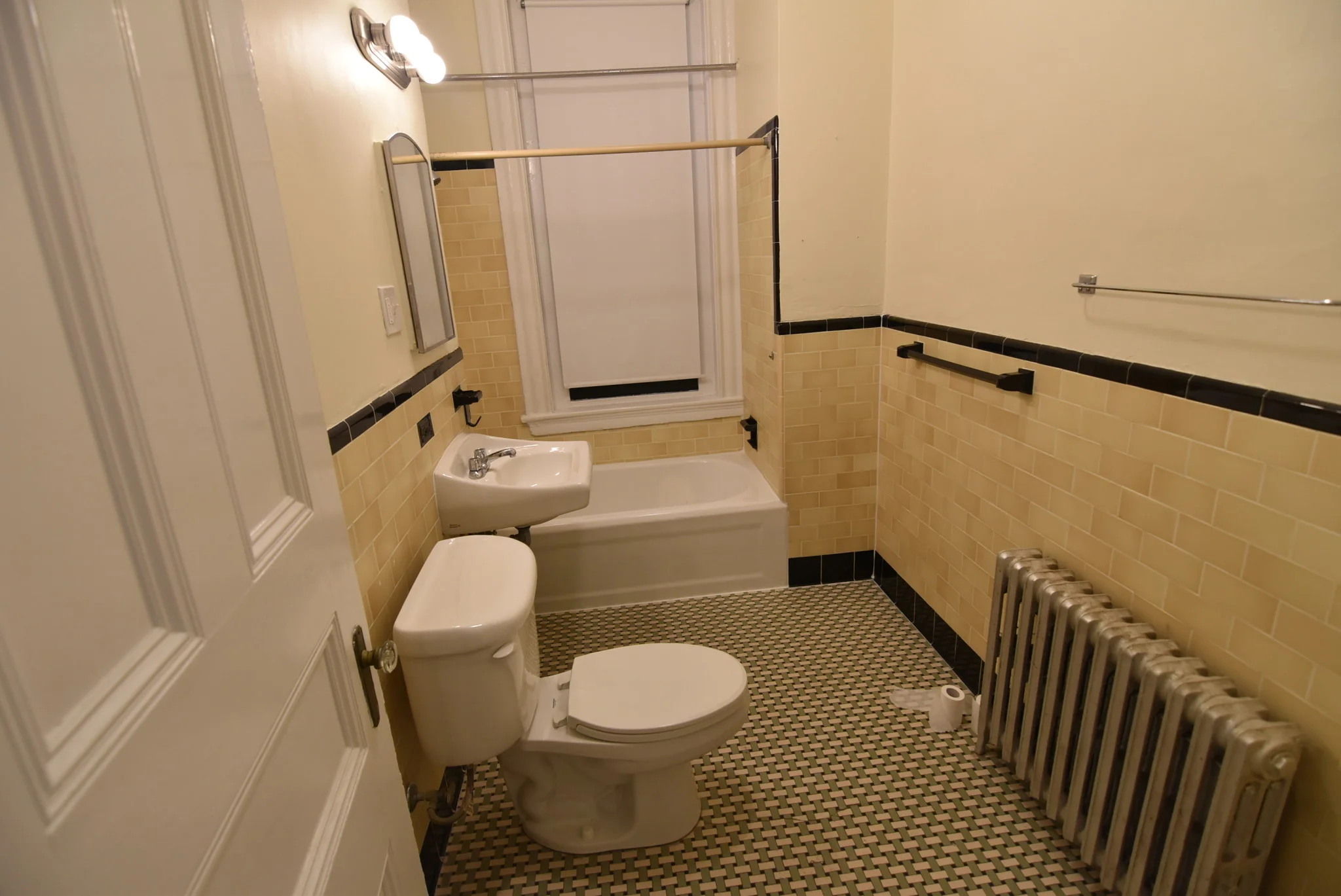 504 Beacon St, Fenway