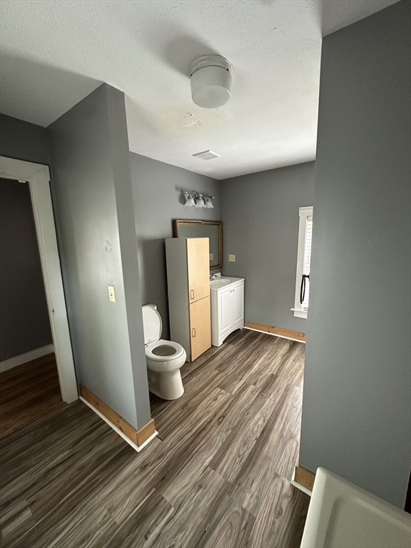 144 High St, Fitchburg