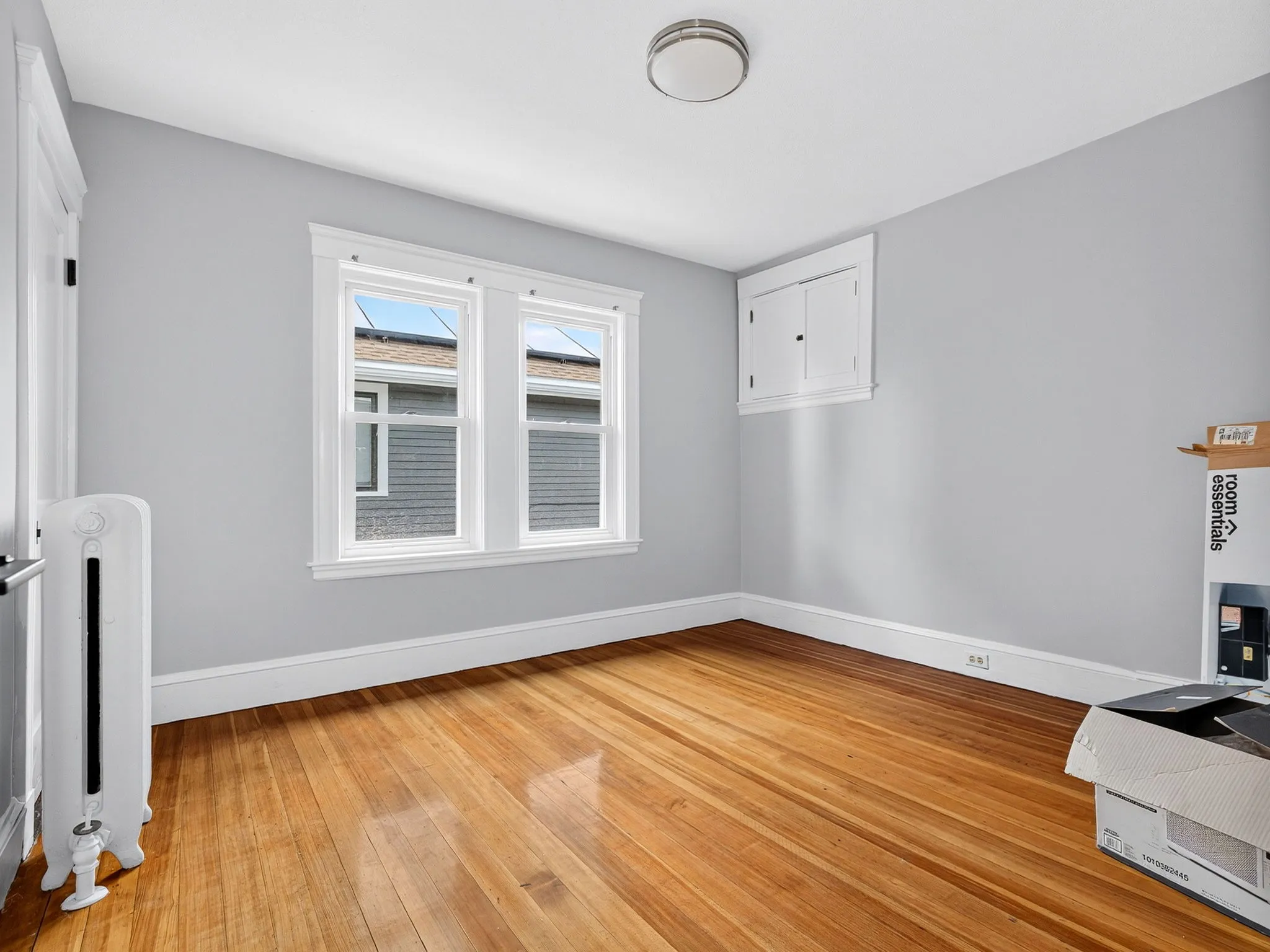 256 Main St, South Medford