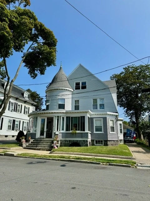 20 Peirce Rd, Lynn