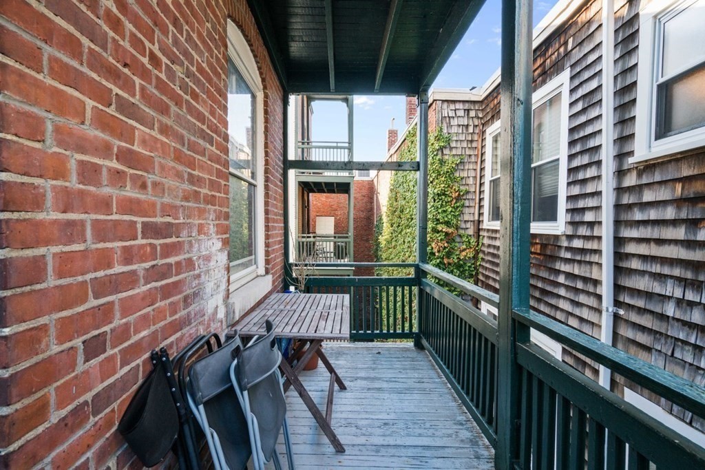 37 Lee St Furnished, Harvard Square