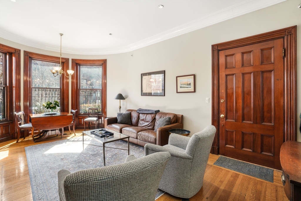 397 Marlborough St, Back Bay