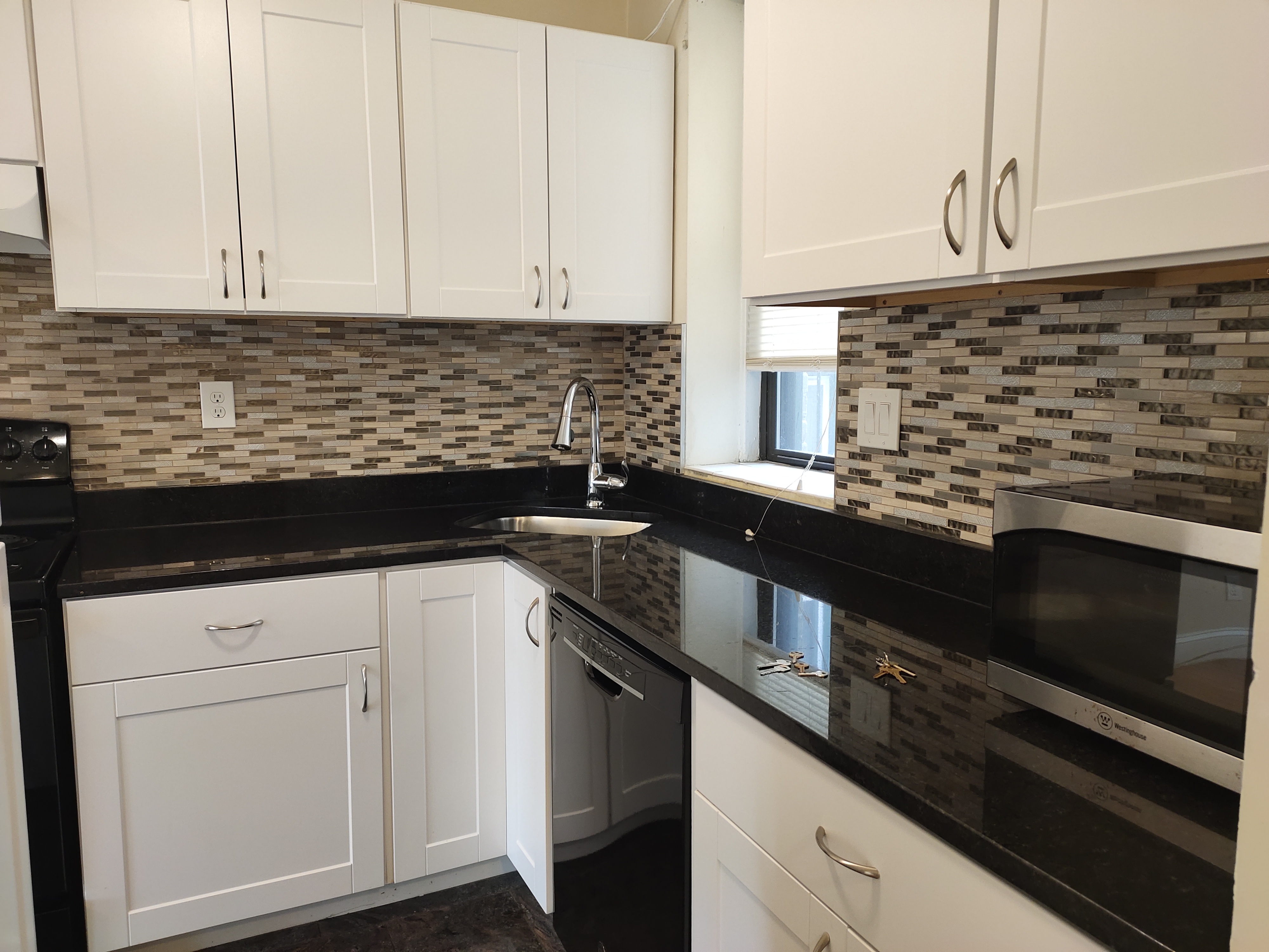 2 bed, 1 bath apartment for rent at 1419 Commonwealth Ave Unit 304, Allston — photo 14 of 23