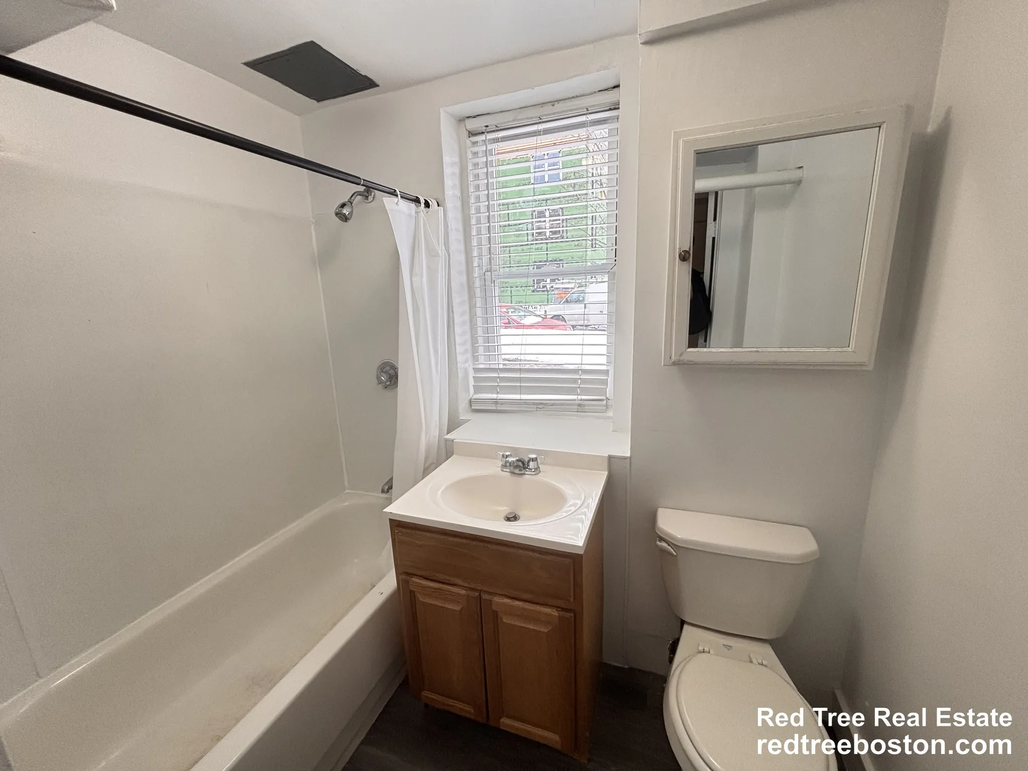 7 Mount Hood Rd, Brighton