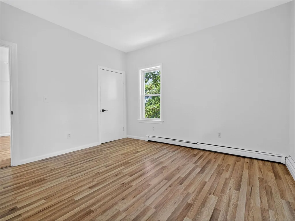 471 Medford St, Winter Hill