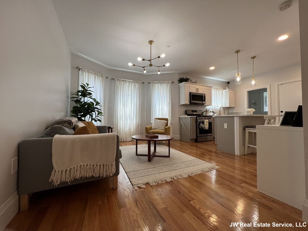 849 Cummins Highway, Mattapan