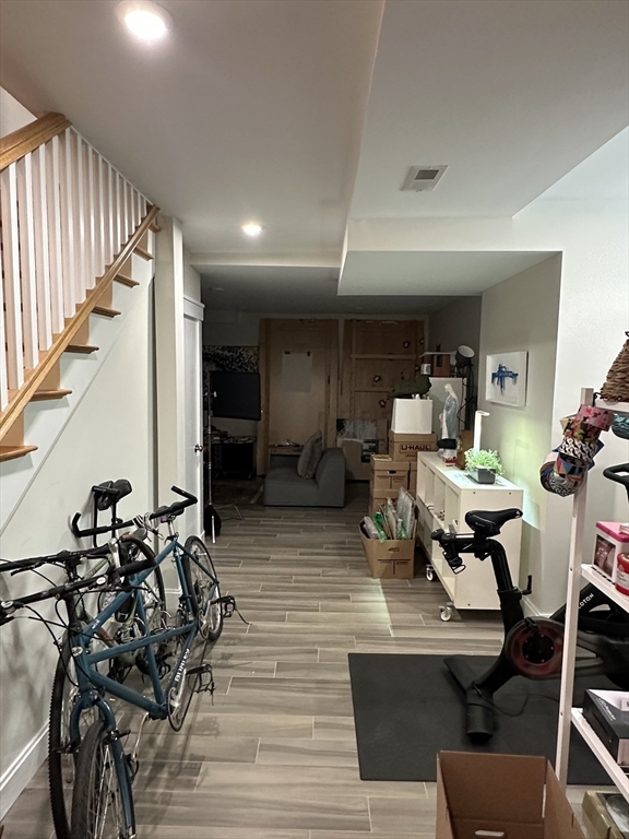 47 Wallace St, Tufts