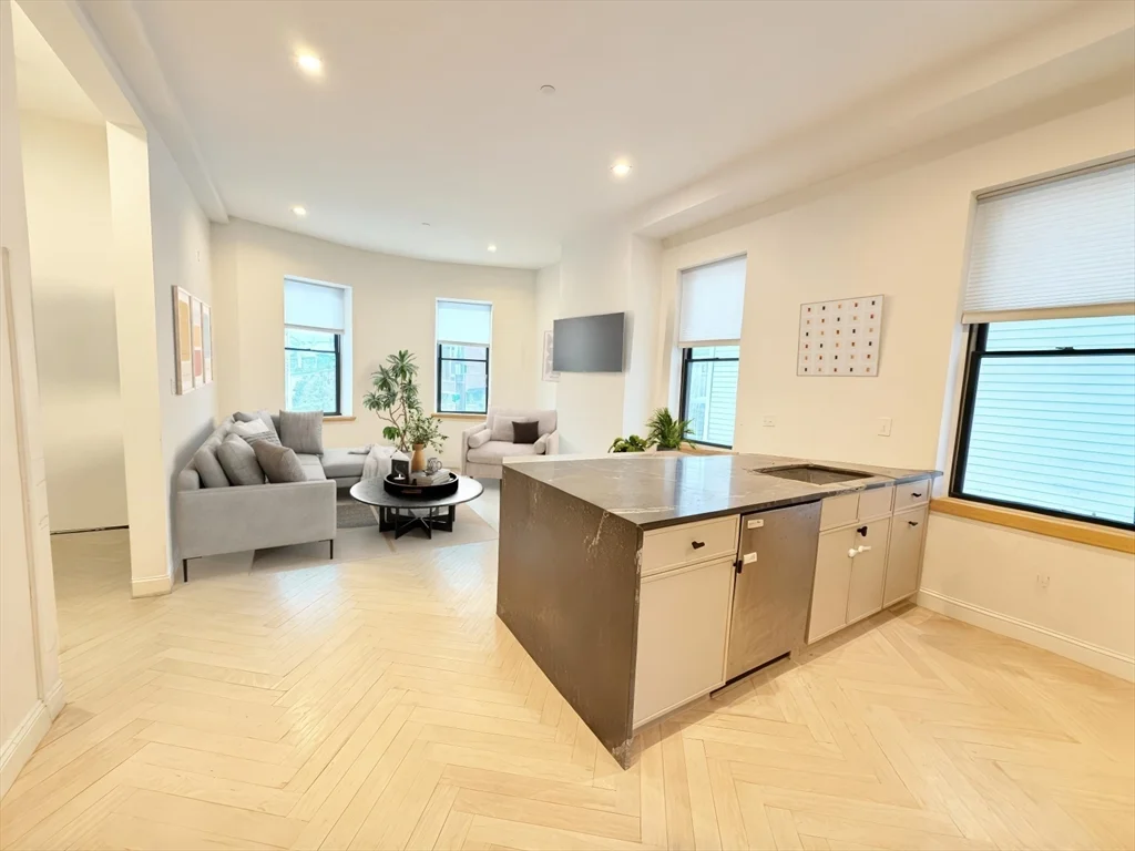 182 Webster St, East Boston