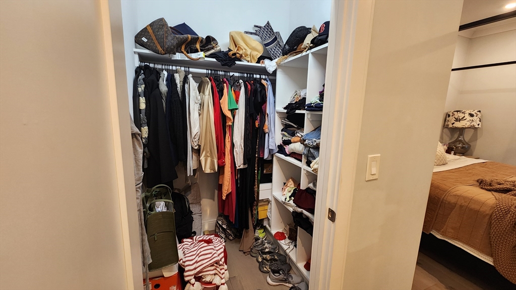 32 Cummins Highway, Roslindale