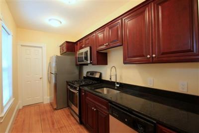 6 White Street Pl, North Cambridge