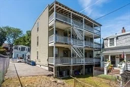 39 W Walnut St, Roxbury