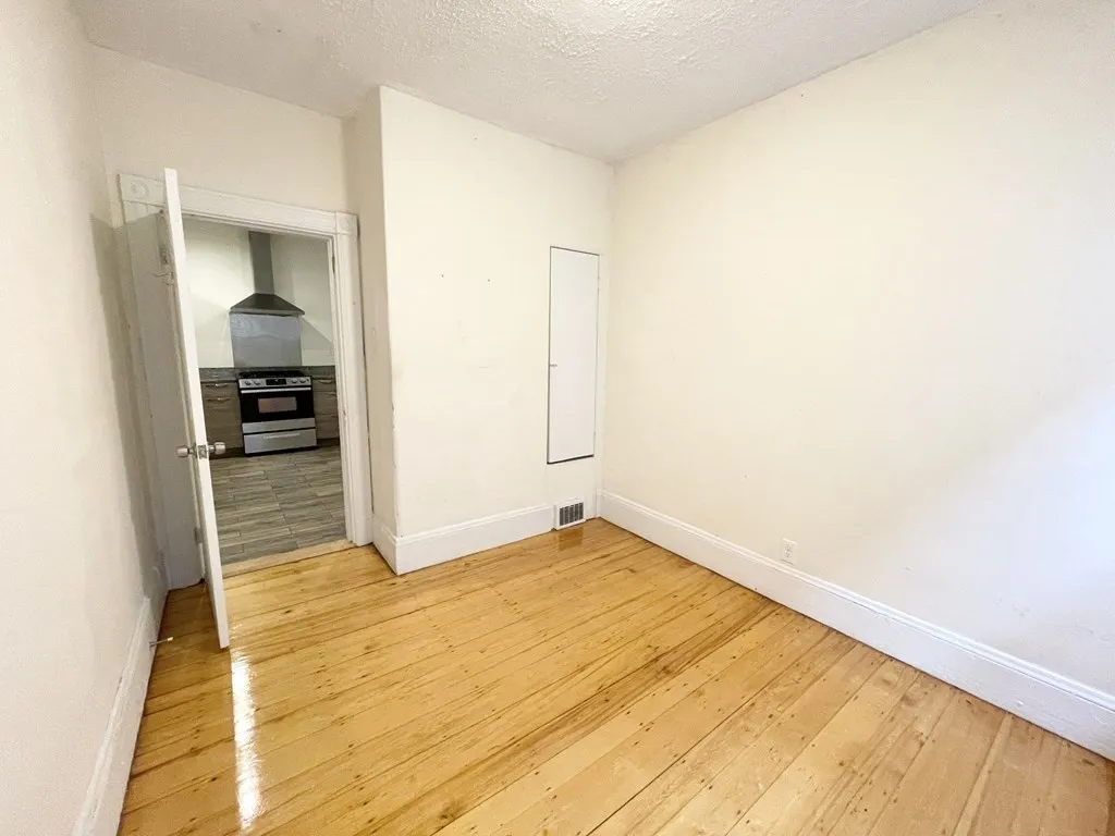 17 Sachem St, Boston