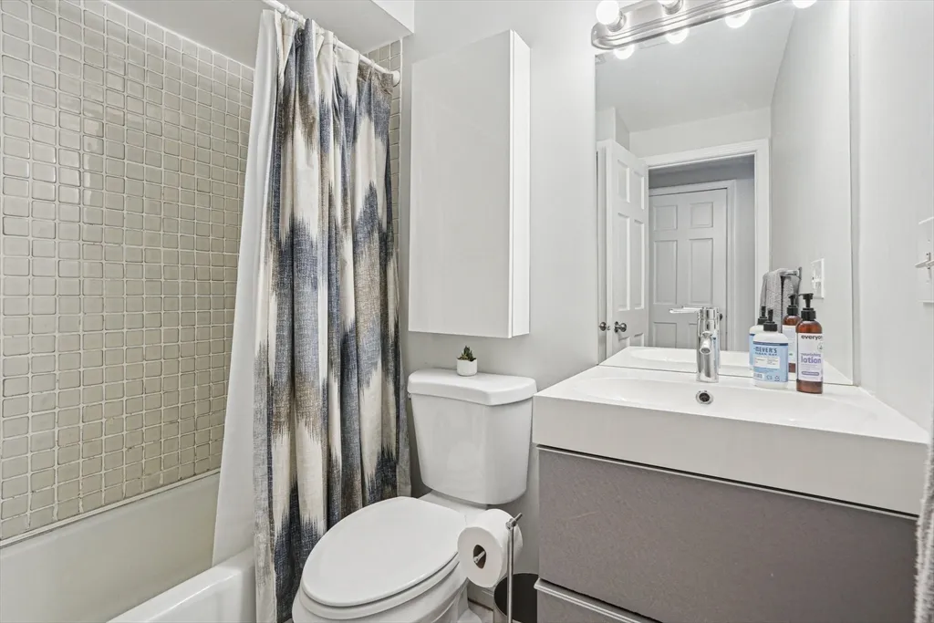 36 Cummings Rd, Brighton