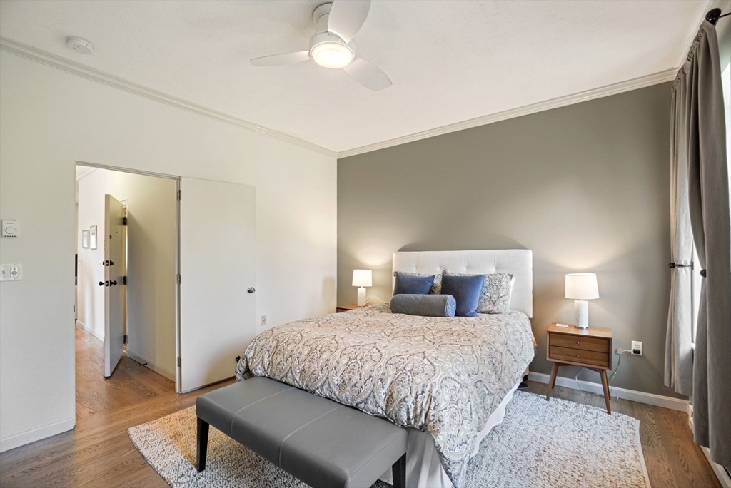 231 West Newton, Back Bay