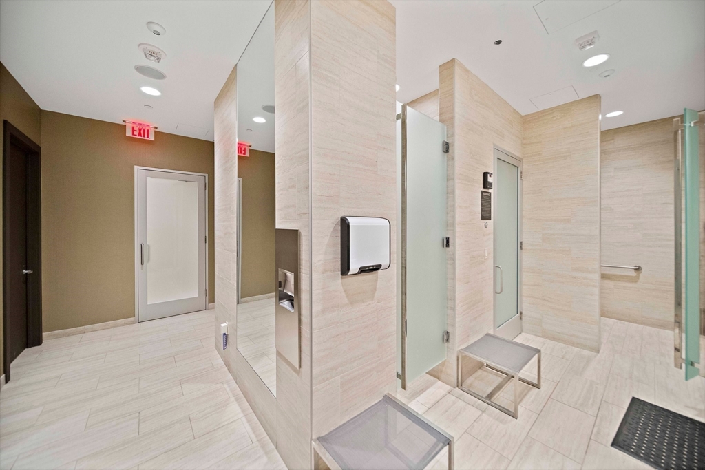 1 Franklin St, Midtown