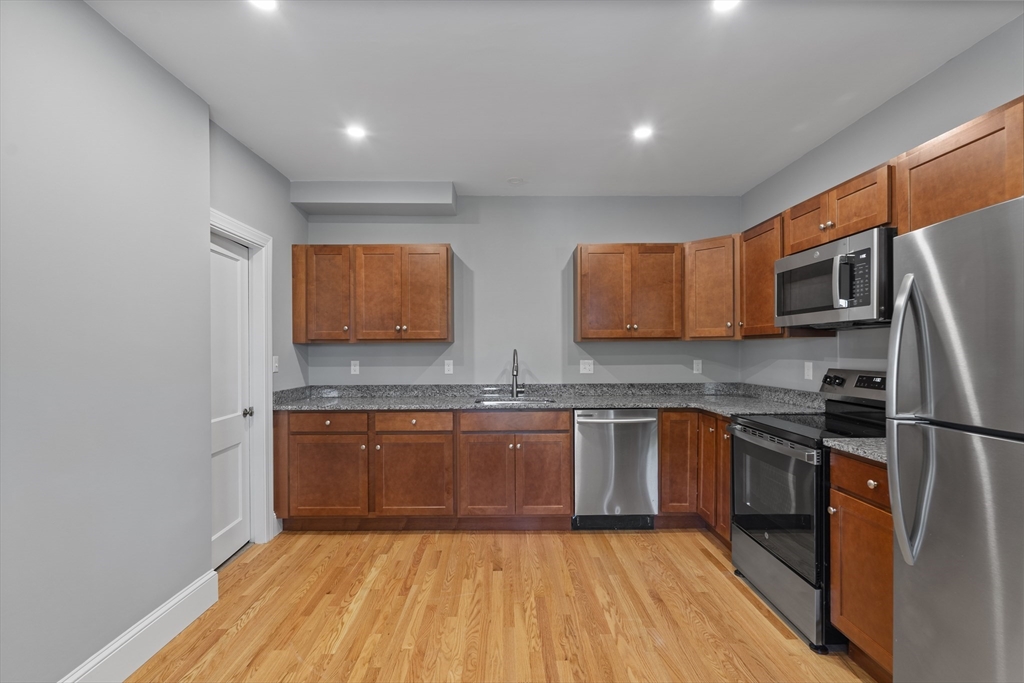 116 Grant St, Framingham