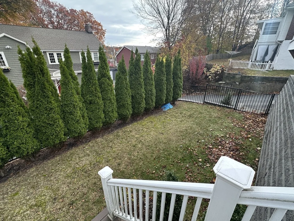 53 Old Mystic St, Arlington