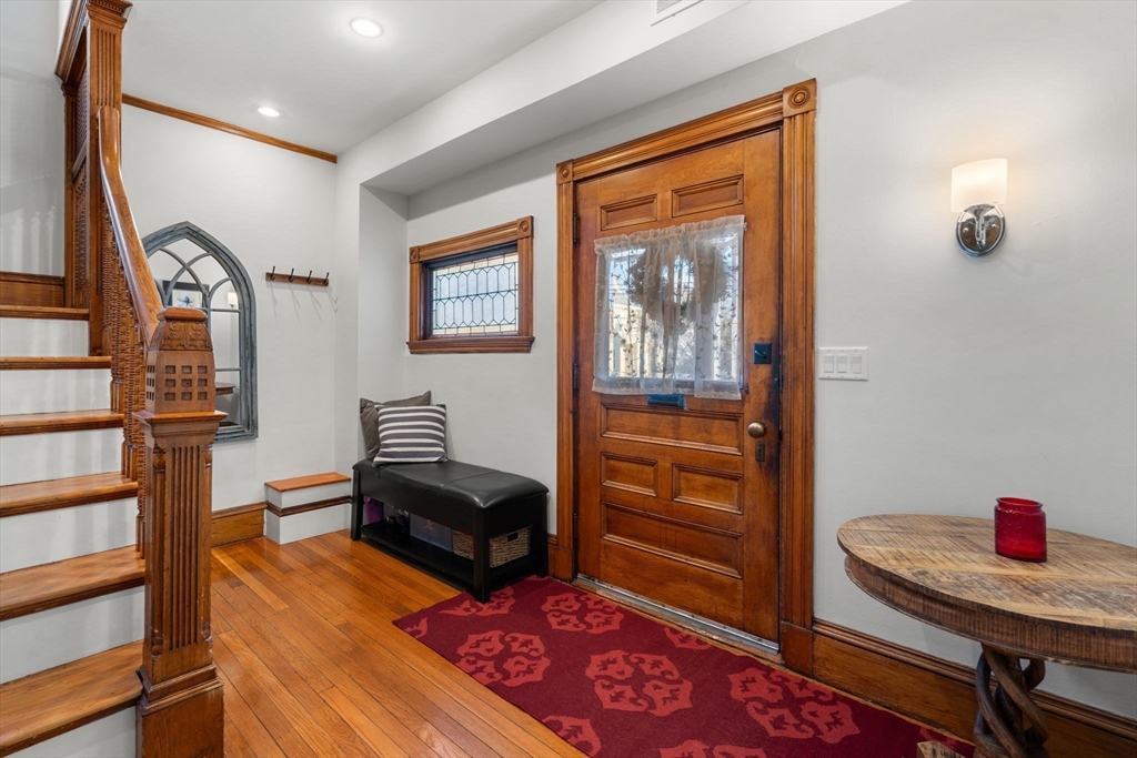 18 Wyman St, East Arlington