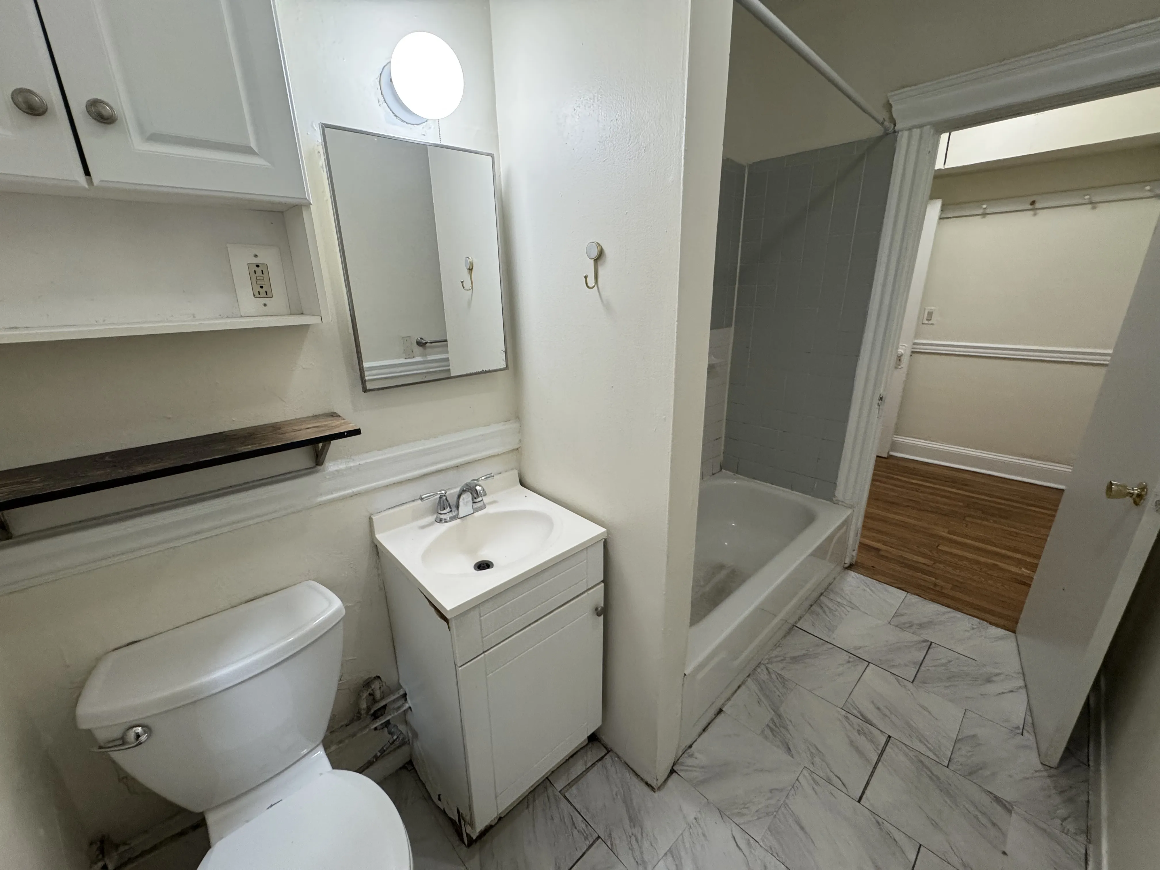 364 Riverway, Mission Hill