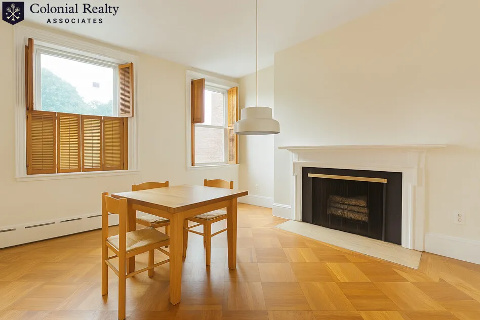 1715 Beacon St, Aspinwall Hill