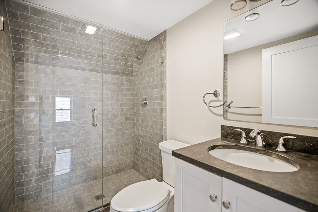 34 Henry St, Everett