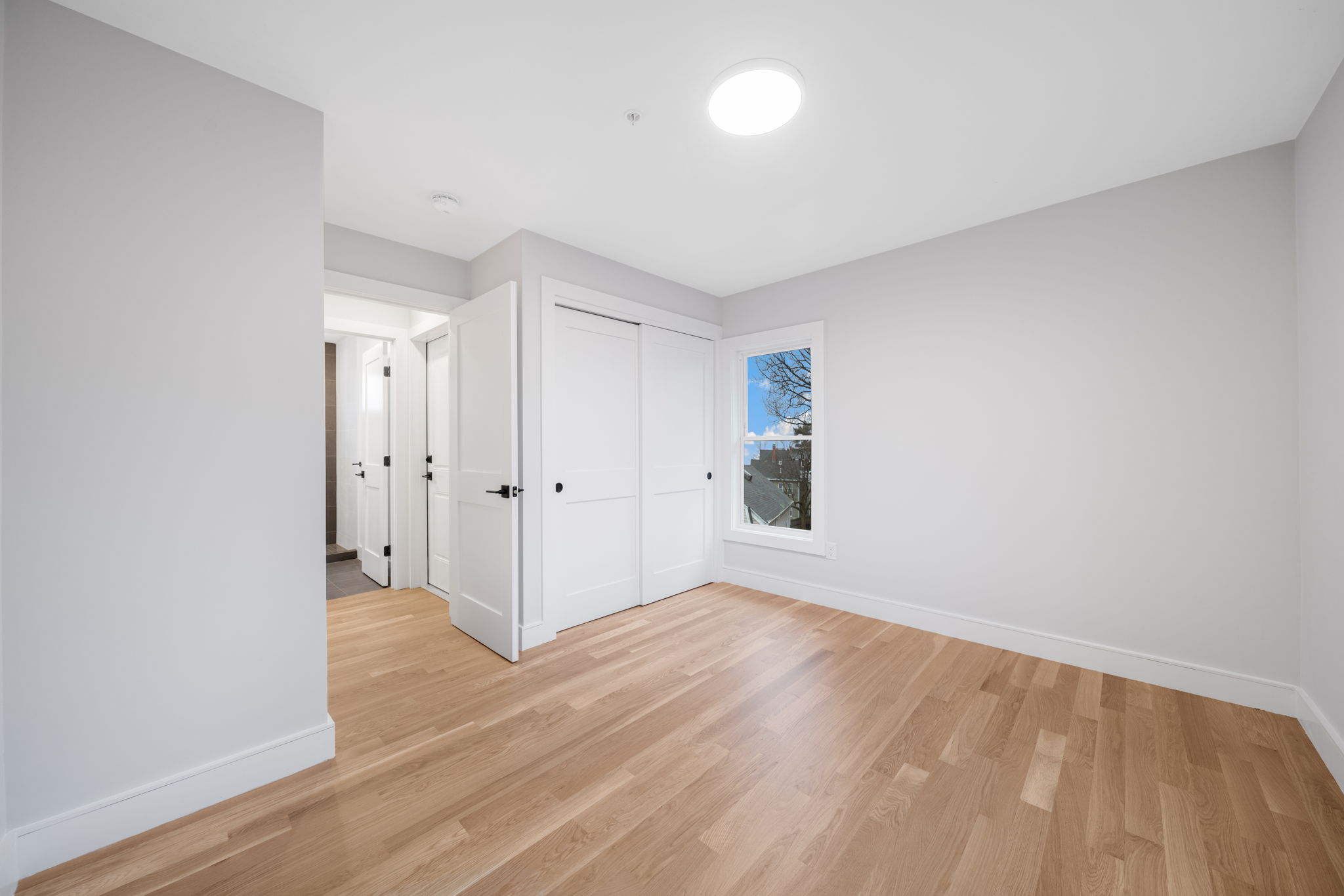 9 Wenham St, Jamaica Plain