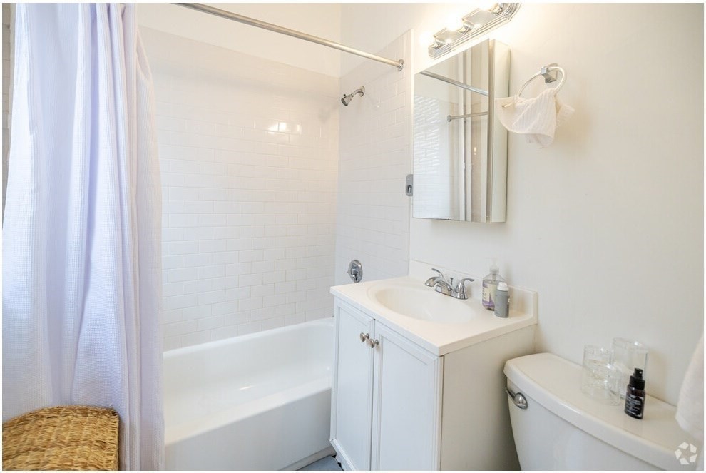 109 Charles St, Beacon Hill