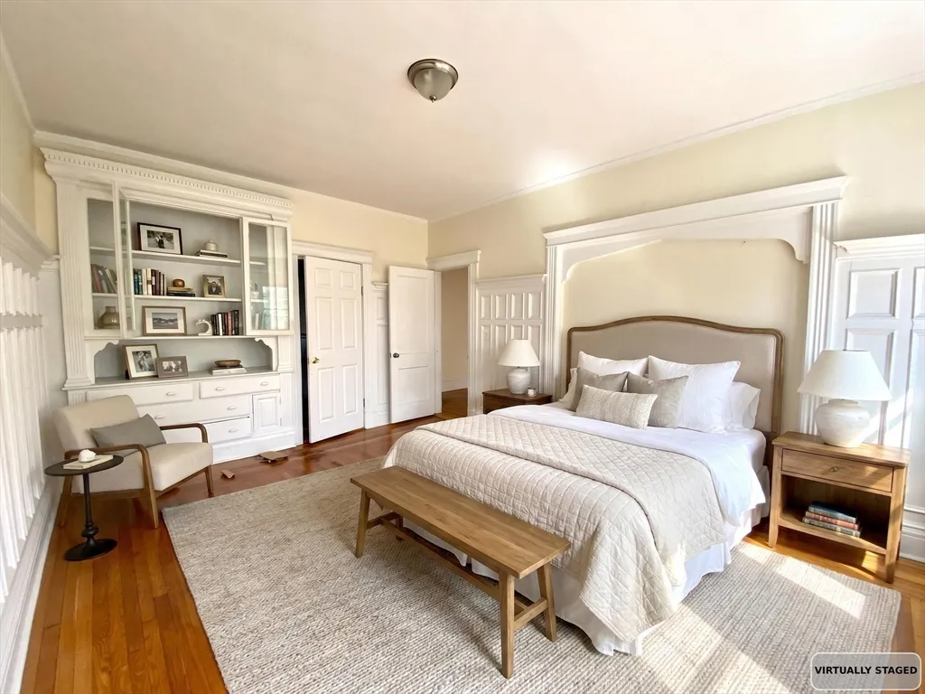 144 Coolidge St, North Brookline