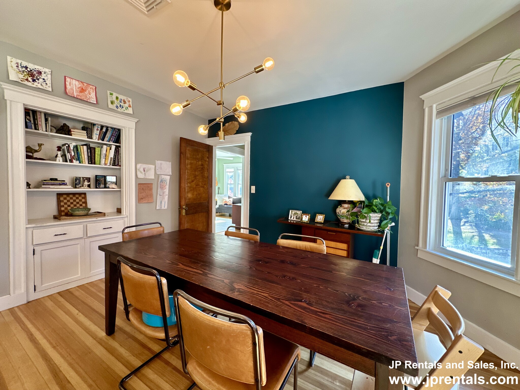4 bed, 2 bath apartment for rent at 22 Sedgwick St Unit 2, Jamaica Plain — photo 6 of 26