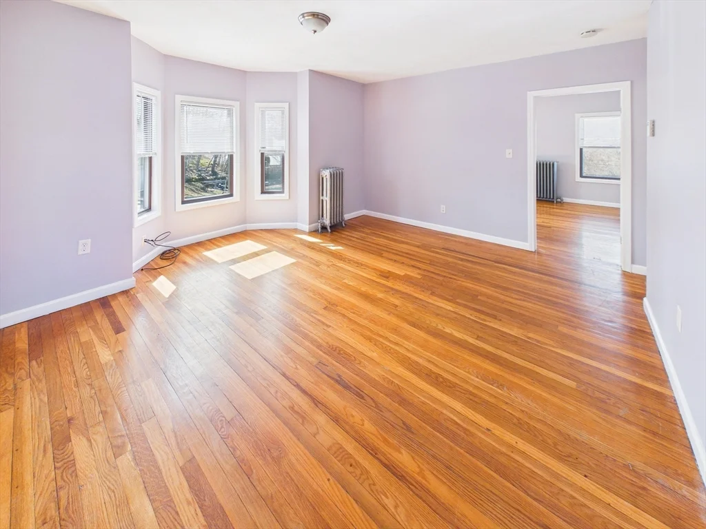 1015 Hyde Park Ave, Hyde Park